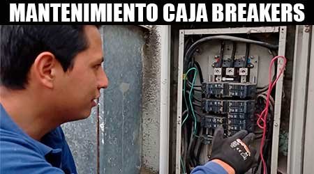 Mantenimiento de caja de breakers en ambato